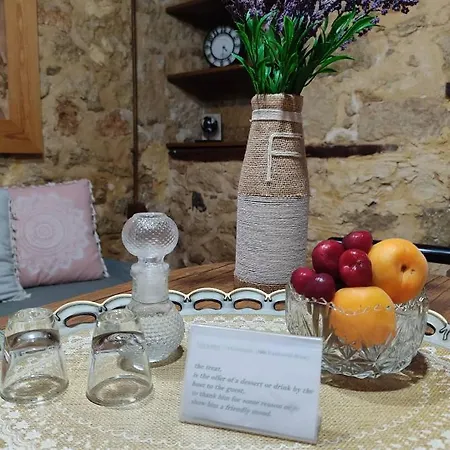 Filia's Traditional Haouse, Old Town In דירה הרקליון
